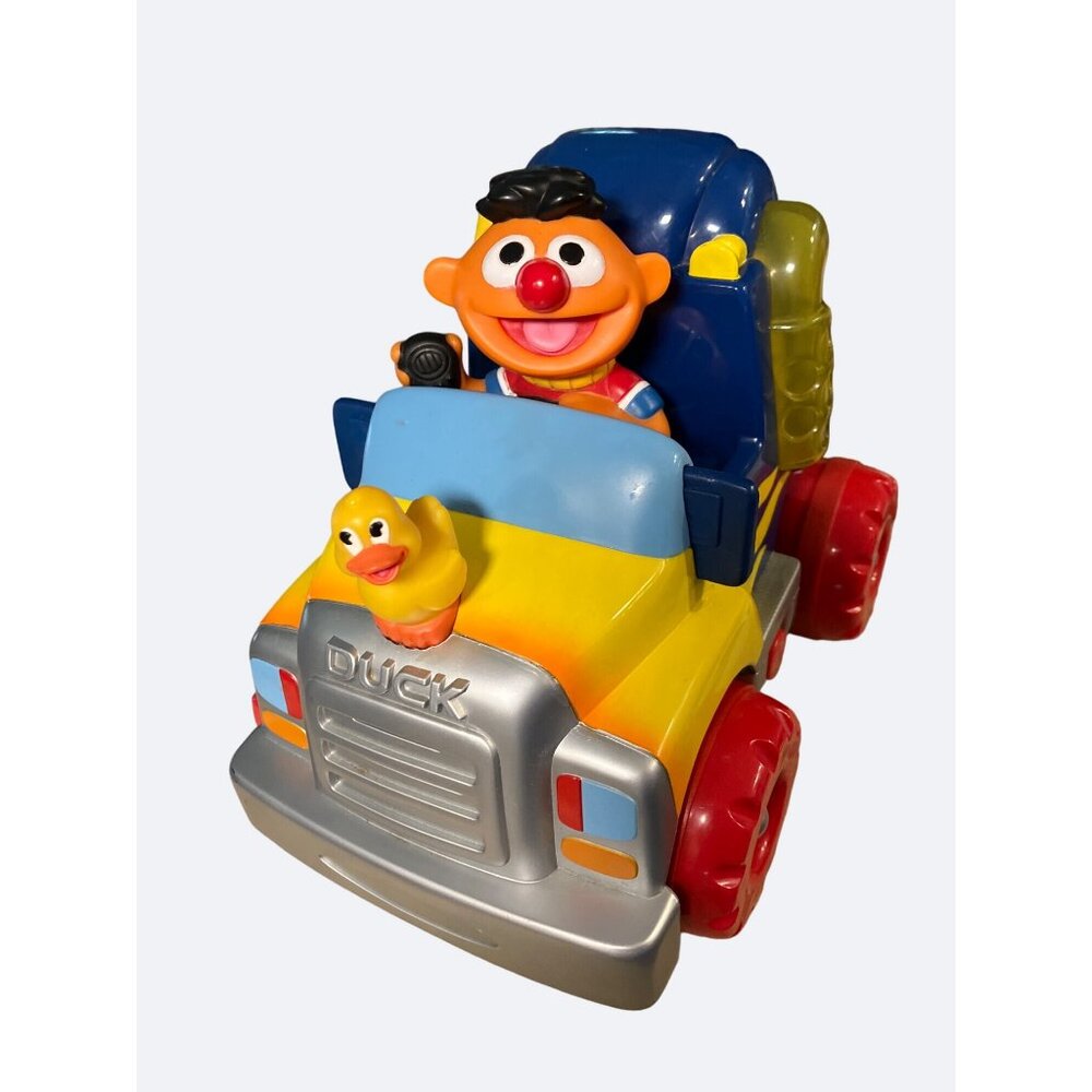 Sesame Street Ernie And Rubber Duckie Semi Truck Toy Vintage 2001